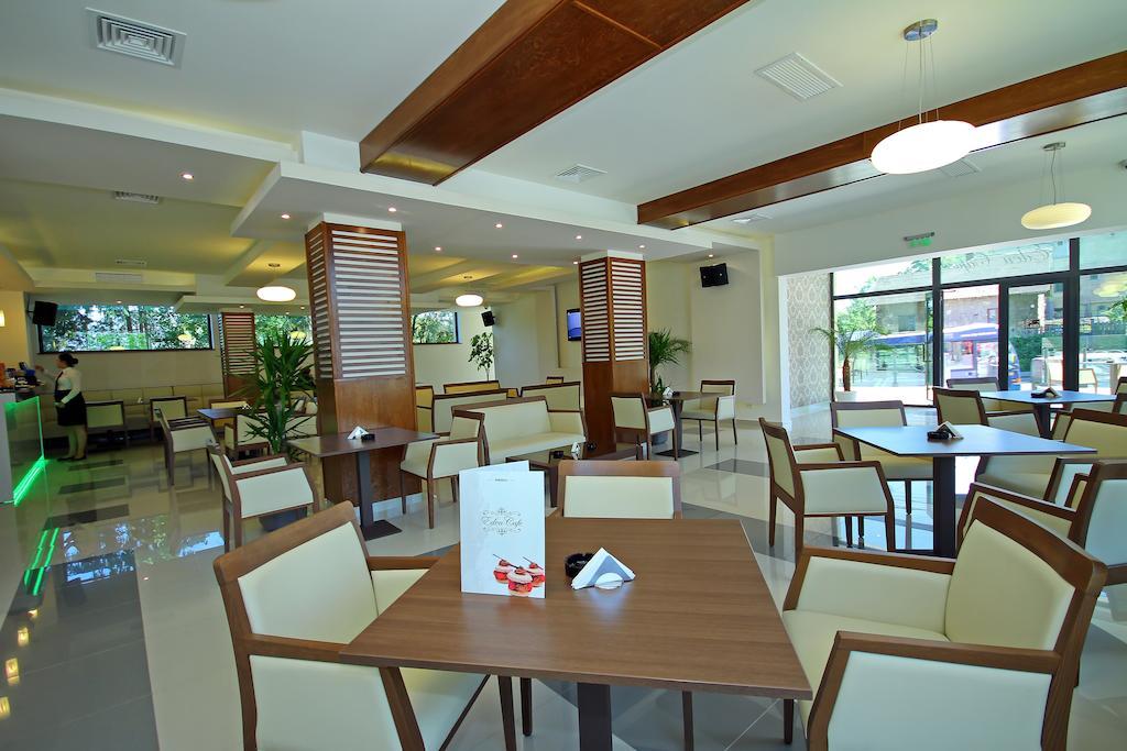 Hotel Eden Tulcsa Kültér fotó