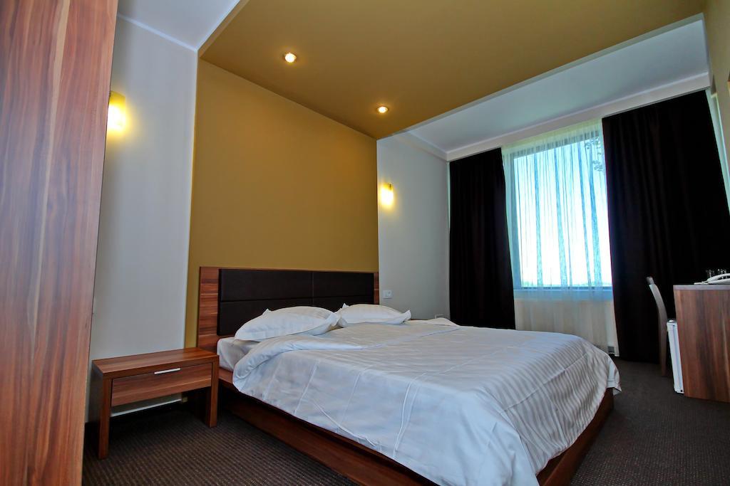 Hotel Eden Tulcsa Szoba fotó