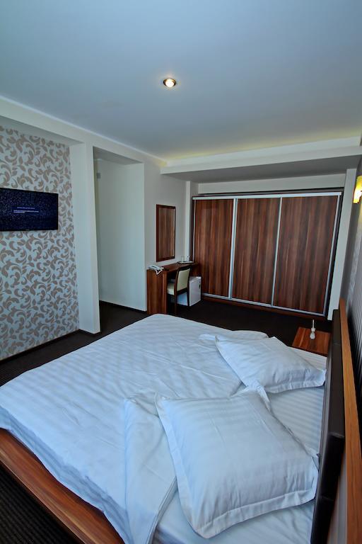 Hotel Eden Tulcsa Szoba fotó